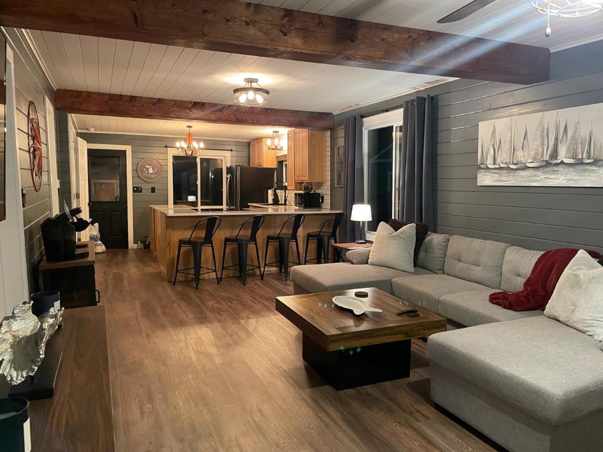 Riverside Retreat Benton Harbor Exterior photo