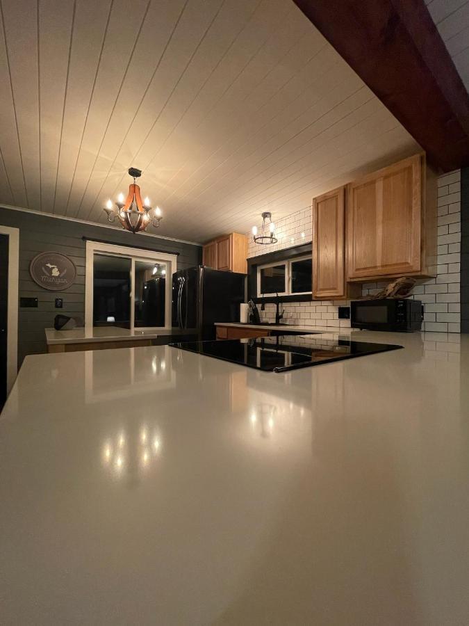 Riverside Retreat Benton Harbor Exterior photo